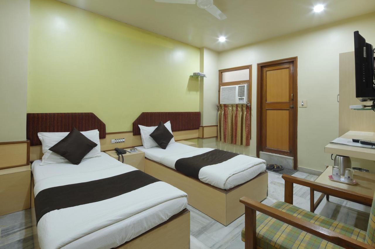 Hotel Good Night Ahmedabad Exterior foto